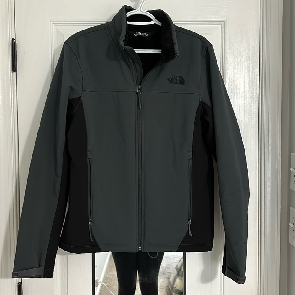 North face men’s grey/black winter jacket size S